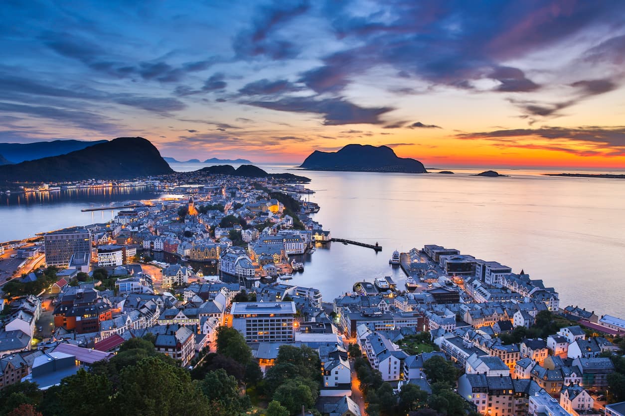 Vi har åpnet kontor i Ålesund – på Color Line Stadion